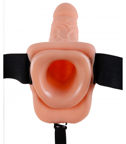 Muski strap on sa testisima