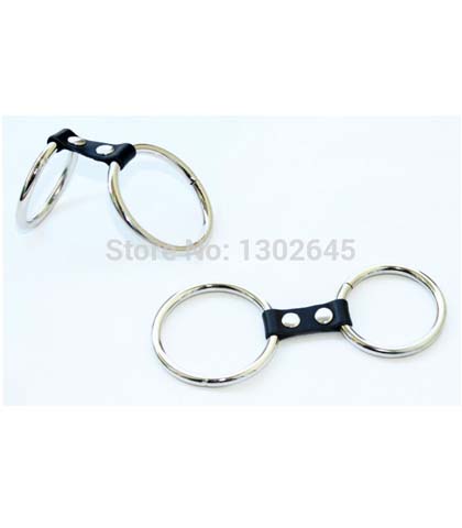 Metalni prstenovi za penis i testise